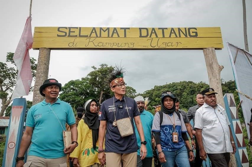 Kunjungan Sandiaga Uno ke Desa Wisata Ugar, satu dari lima puluh Desa di Indonesia yang masuk ke dalam anugrah