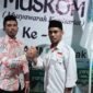 Ketua Demisioner KAMMI Komisariat Fakfak Hariyadi Rumodar menyerahkan estafet Kepemimpinan kepada Ketua KAMMI Komisariat Fakfak yang Terpilih Periode 2022-2023 Muhammad Rumbaru