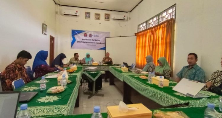 Lokakarya kurikulum STKIP Muhammadiyah Manokwari Hasilkan Kurikulum OBE+Holistik