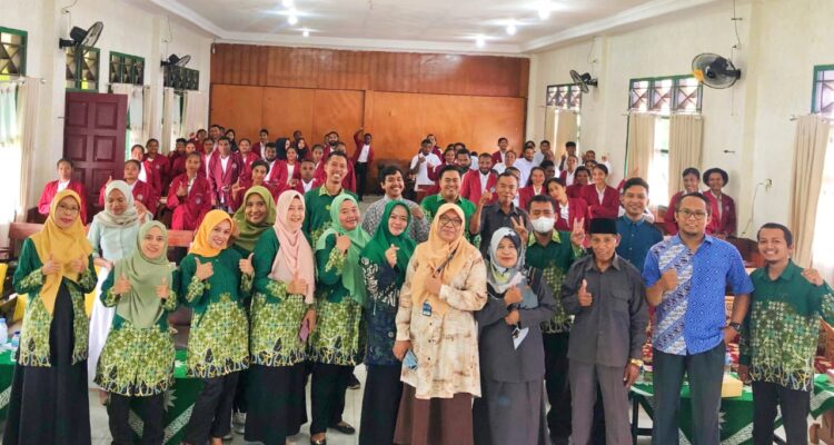 Ketua STKIPMM lepaskan 85 Mahasiswa untuk KKN ke 8 Kampung di Kabupaten Manokwari dan Kabupaten Manokwari Selatan