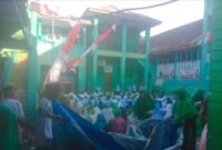 Persiapan majelis pagi hari Jumat di lapangan SIT As Salaam Fakfak 