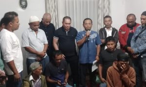 Foto. Samaun Dahlan menerima dukungan secara resmi dari relawan sulap. Pernyataan melalui ikrar yang disampaikan oleh ketua relawan sulap Surya Budianto