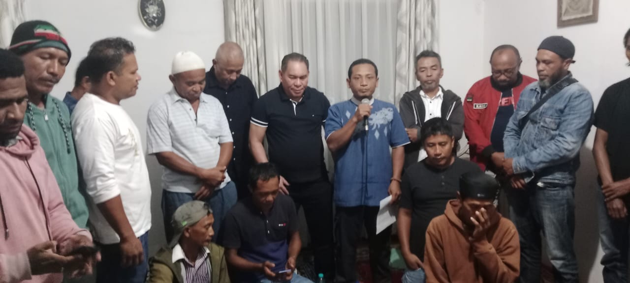 Foto. Samaun Dahlan menerima dukungan secara resmi dari relawan sulap. Pernyataan melalui ikrar yang disampaikan oleh ketua relawan sulap Surya Budianto