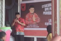 acara syukuran atas pelantikan Haji Saleh Siknun sebagai anggota Dewan Perwakilan Rakyat (DPR) Papua Barat untuk periode 2024-2029. Acara ini berlangsung pada hari Sabtu, 5 Oktober 2024, di Posko Tikar Rasa, Jalan Warahmade, Kelurahan Danaweria. (Dok. tagarutama.com)