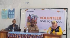 Kegiatan Volunteer Go To School yang Dilaksanakan Relawan Rumah Zakat Fakfak di SMA Negeri 1 Fakfak turut hadir Kepala Sekolah SMA Negeri 1 Fakfak Ferdinand Hindom, S.Pd.,M.H, Sekretaris BPBD kabupaten Fakfak Rima Idrus, SH., M.Hum dan Koordinator Relawan Rumah Zakat Fakfak Ishar Hafid.