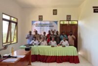 Kepala Seksi Pembukuan Penerimaan Bapenda Fakfak Egenius Wagab, SE,. MM, melaksanakan sosialisasi implementasi Peraturan Daerah (Perda) Nomor 8 Tahun 2023 dan Peraturan Bupati (Perbup) Nomor 9 Tahun 2025 tentang Pajak dan Retribusi Daerah ke beberapa Distrik.