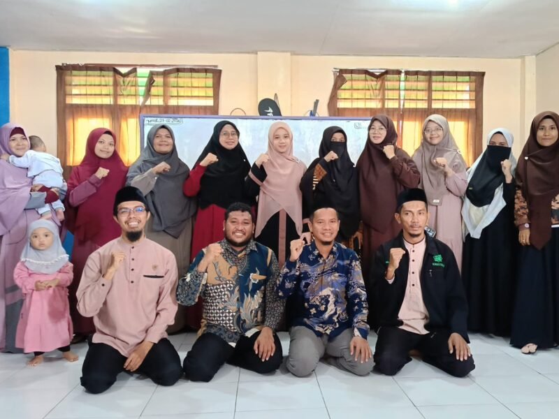 Dewan Hakim MHQ 2026 DPD PKS Kabupaten Fakfak bersama Para Peserta MHQ ditingkat DPD PKS Kabupaten Fakfak.