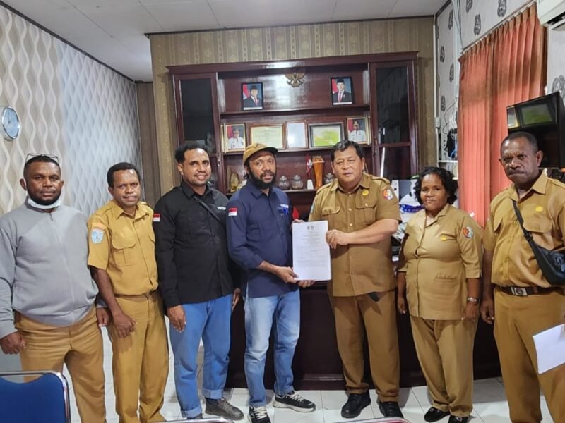 Yayasan Pemberdayaan dan Pengembangan Masyarakat Mbaham Matta Fakfak (YP2M3F) resmi menjalin kerja sama dengan Pemerintah Kabupaten Fakfak melalui Dinas Perkebunan.