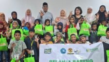 Sebanyak 20 anak yatim dan dhuafa merasakan kebahagiaan melalui kegiatan Belanja Bareng bersama Yakesma Fakfak yang digelar pada Jumat, 27 Februari 2026.