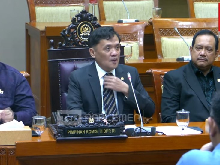 Ketua Komisi III Habiburokhman saat RDP kasus Persidangan Amsal Christy Sitepu.