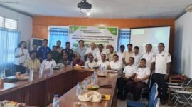 Dinas Perkebunan menggelar rapat koordinasi Tim Pengendali Komoditas Unggulan Pala Daerah yang dihadiri DPRK Fakfak, lembaga adat, instansi vertikal seperti Pelni, KSOP, dan Karantina, pelaku usaha dan perwakilan Masyarakat Indikasi Geografis Pala Tomandin Fakfak.