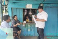 Kepala Dinas Perkebunan Kabupaten Fakfak, Widhi Asmoro Jati, ST, MT sedang inspeksi mendadak (sidak) terhadap aktivitas pembelian pala di sejumlah kampung di kawasan Kayauni-Teluk.