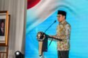 Menko Pemberdayaan Masyarakat Muhaimin Iskandar dalam acara Paritrana Jaminan Sosial Ketenagakerjaan Award 2025 di Plaza BP Jamsostek.