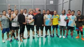Ketua PBSI Fakfak, Widhi Asmoro Jati membuka gelaran PB Samandar Cup dalam peringatan Hari Ulang Tahun ke-75 PBSI.