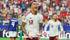 Selebrasi Pedro Porro saat mencetak gol kedua bagi spanyol (foto : Jawa Pos)